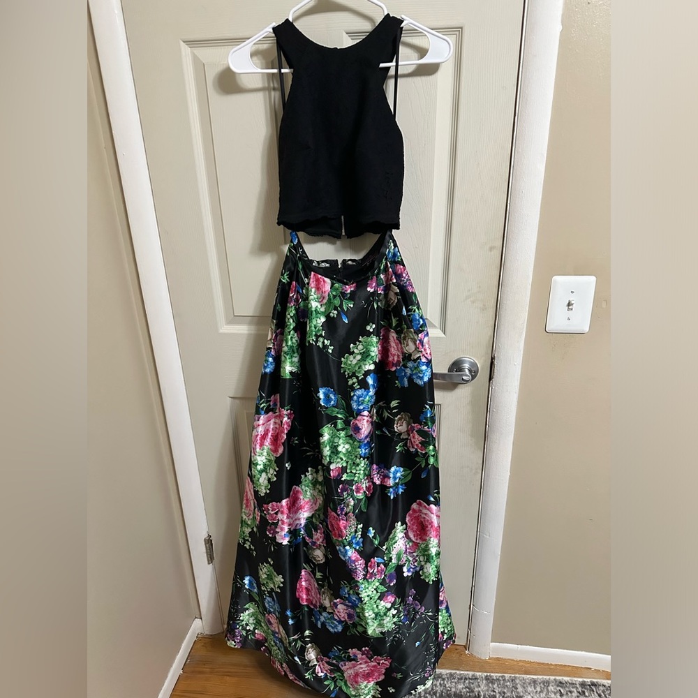 Black Floral Two-Piece Prom Dress - Picture 2 of 2